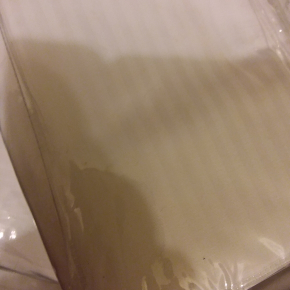 Quality Fieldcrest/Cannon bedding, king sz. brand new - Picture 3 of 5